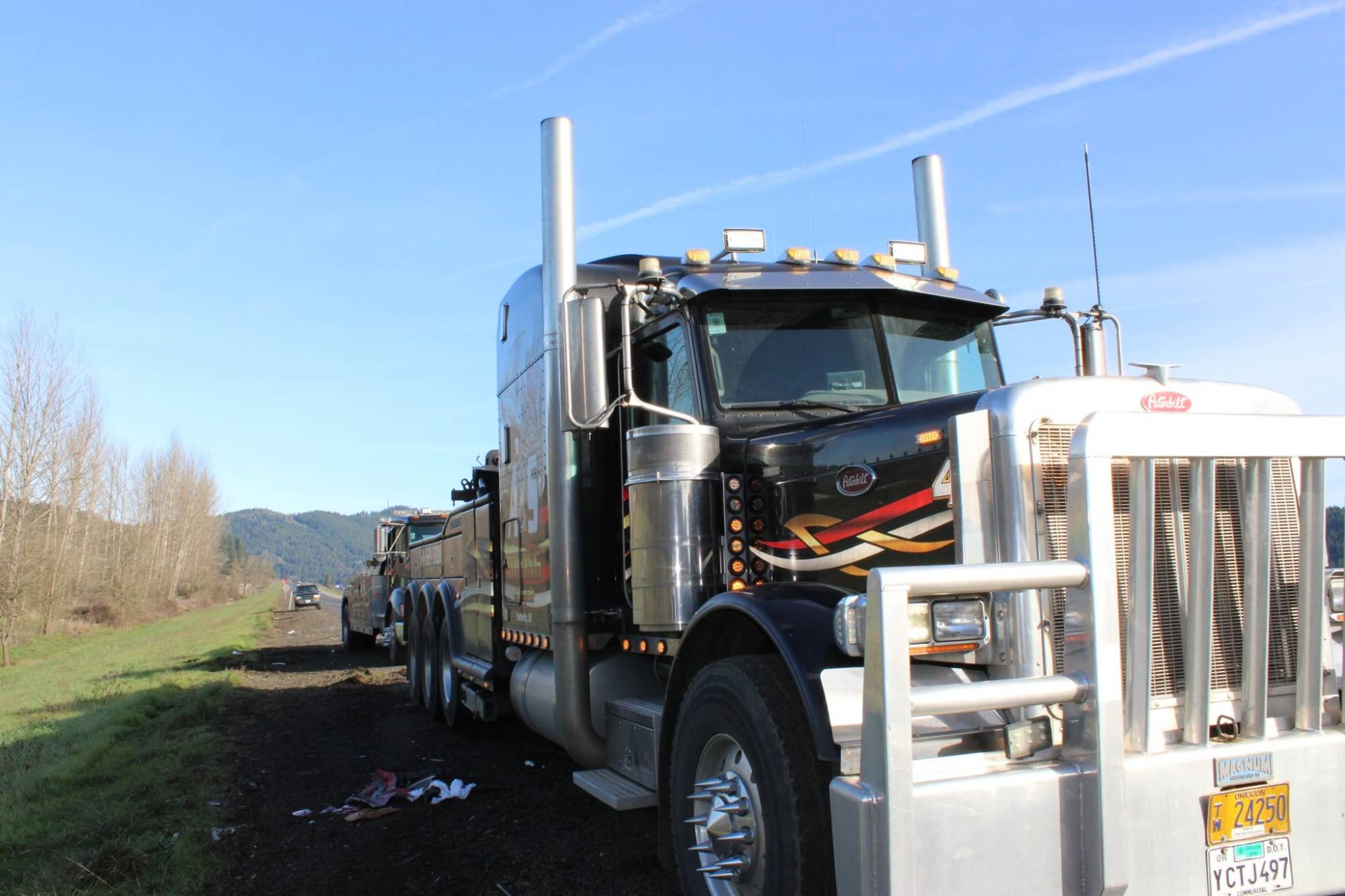 A&S Peterbilt heavy recovery