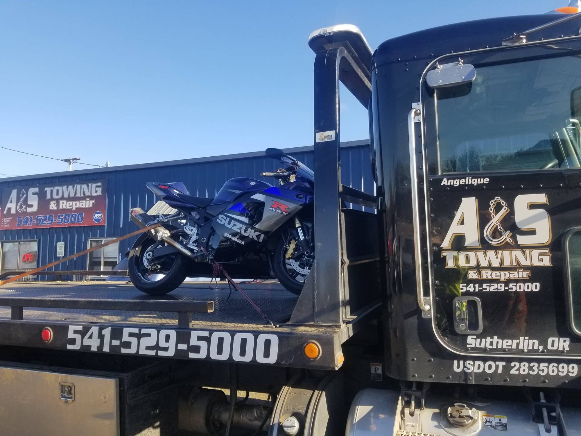 Suzuki motorcycle on A&S flatbed - Sutherlin OR